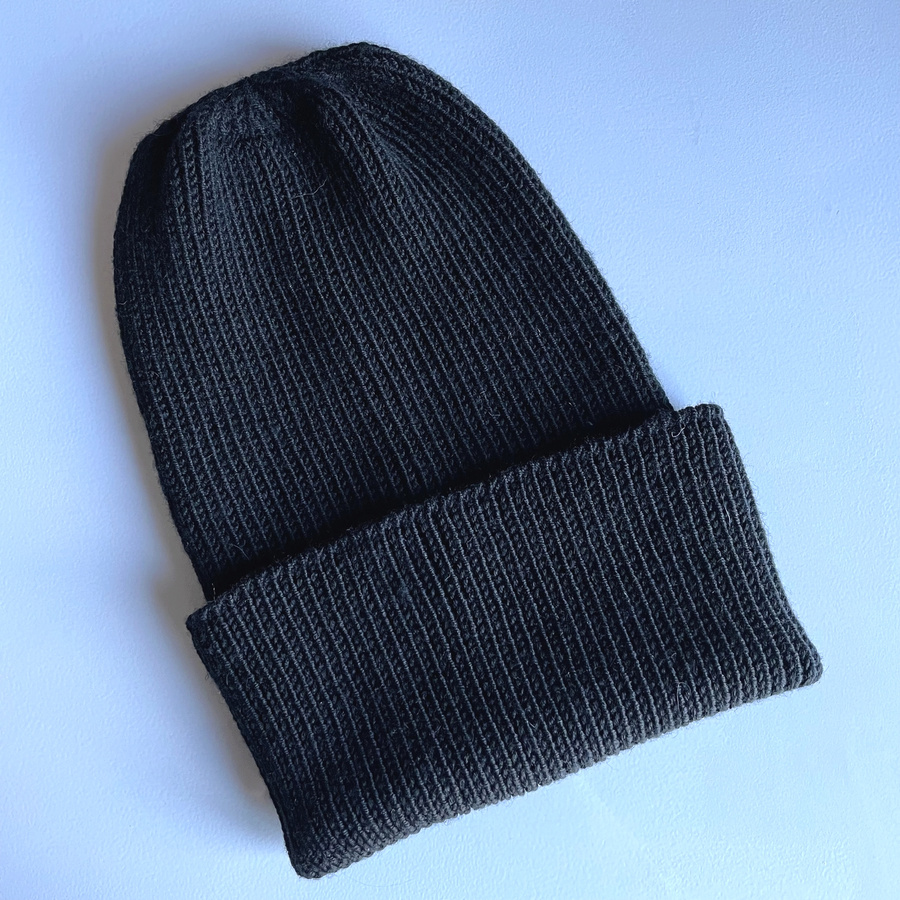 Beanie czapka z wełny merino VARELLA 100% Baby Merino 21 Czarny