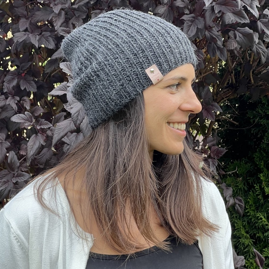 KIARA Beanie-Mütze aus 100% Alpaka 506 Dunkelgrau