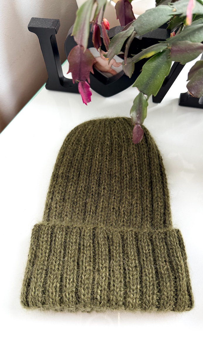 MARGARET Handgemachte Mütze Alpaka Mohair und Seide 7895 Dunkelgrün