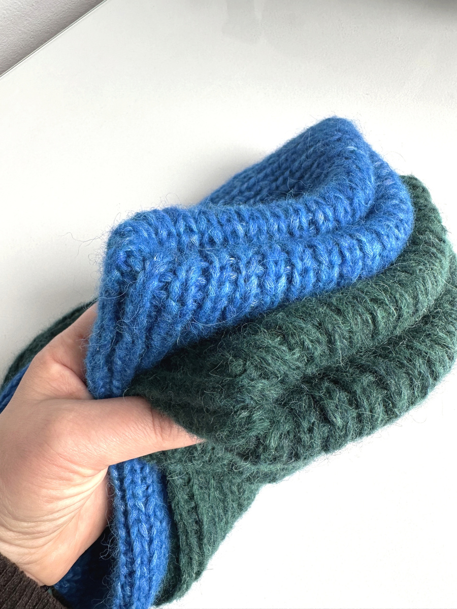 Ciepła czapka ręcznie robiona wywijana CHMURKA Alpaka 37 Bluebird