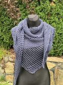 Handgestricktes Dreieckstuch aus 100 % Alpakawolle – Farbe wählen