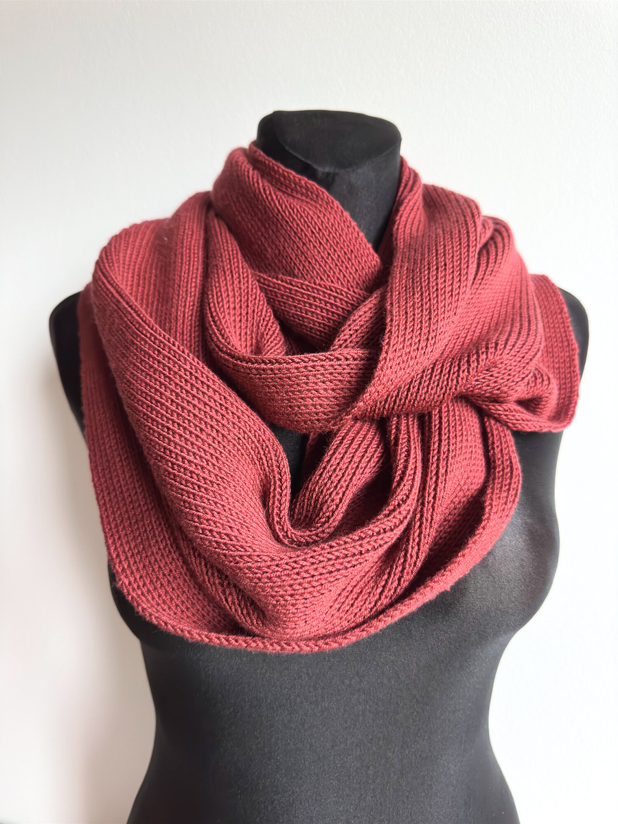 OPIS/CENA....! Ręcznie robiony komin zawijany 100% Baby Merino 51 Bordowy