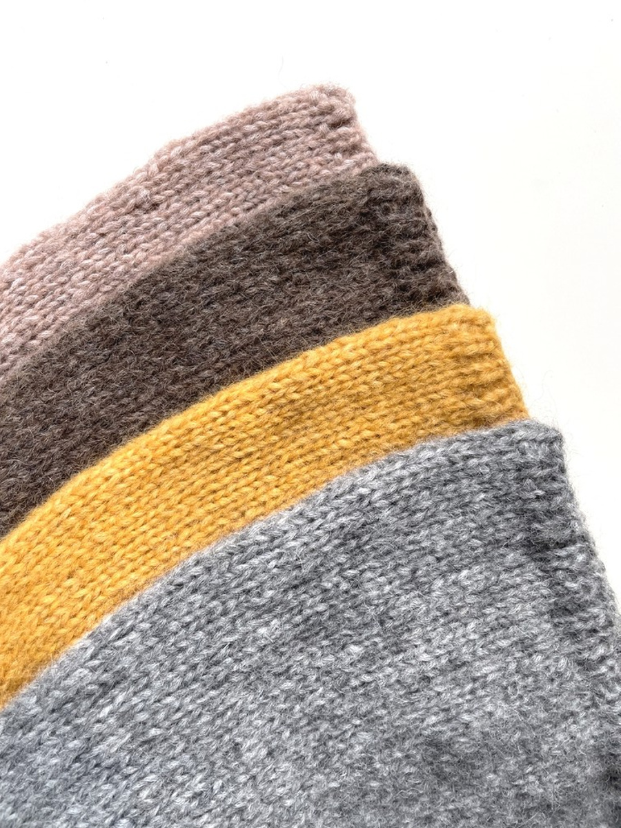 CHMURKA – czapka beanie z alpaki damska ręcznie robiona 04 Średni Szary