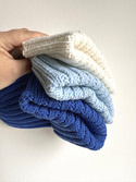 NANA – czapka wywijana z wełny baby merino 30 Niebieski