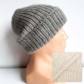Czapka wywijana zrobiona ręcznie na drutach KIARA 100% Alpaka 9039 piasek