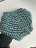 Ręcznie robiona czapka beanie AUREA 100% Baby Merino plus moher i jedwab 47/37 Morze Północne