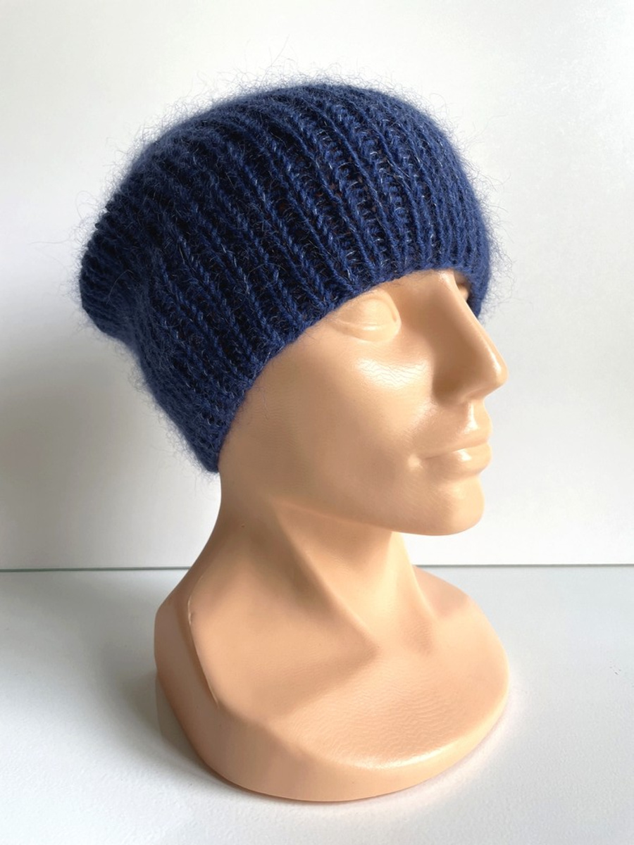 Handmade Czapka damska AUREA 100% Baby Merino plus moher i jedwab 30 Niebieski