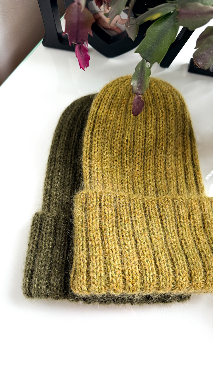 MARGARET Handmade Beanie Alpaca Mohair and Silk 7233 Olive