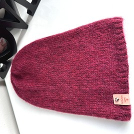 CHMURKA Beanie-Mütze aus Alpaka 07 Rubinrot