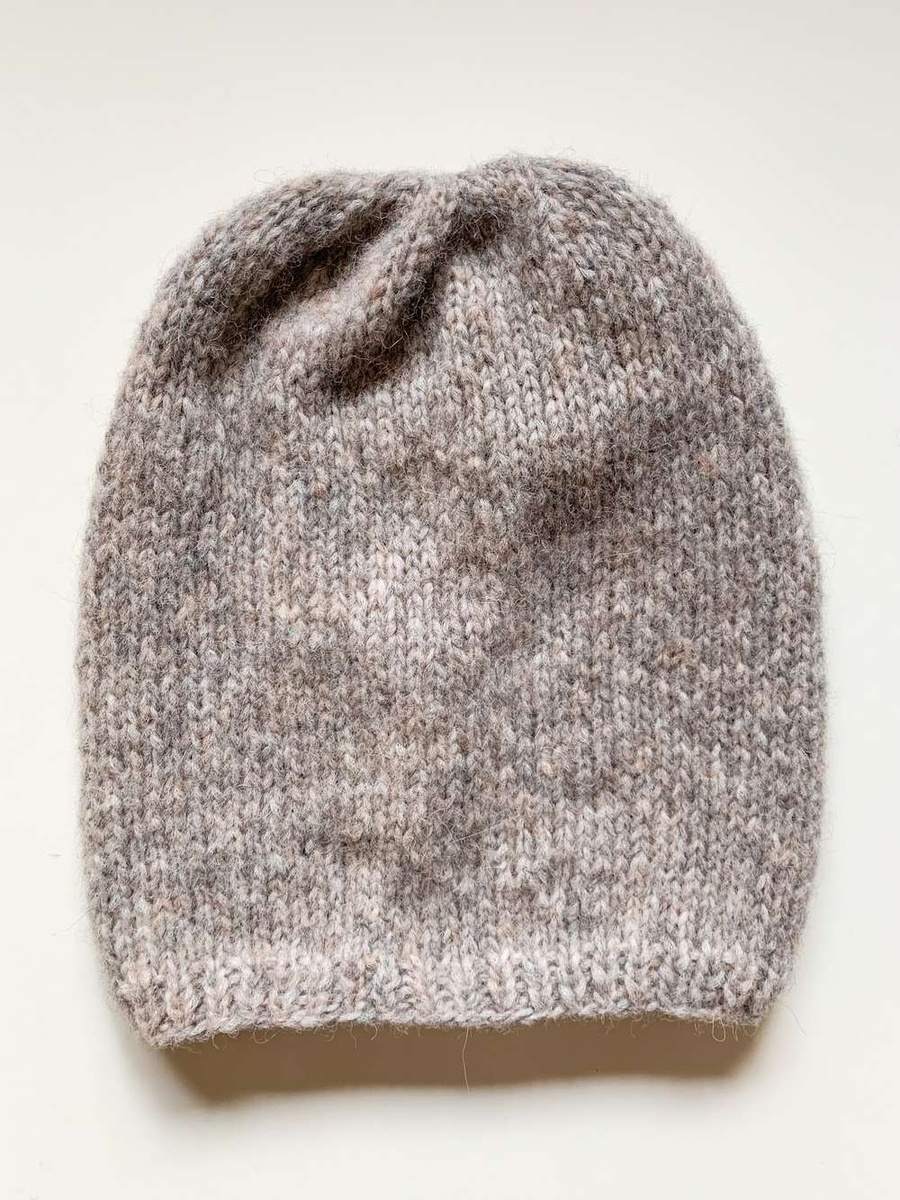 Ciepła czapka ręcznie robiona CHMURKA Alpaka 26 Beżowa