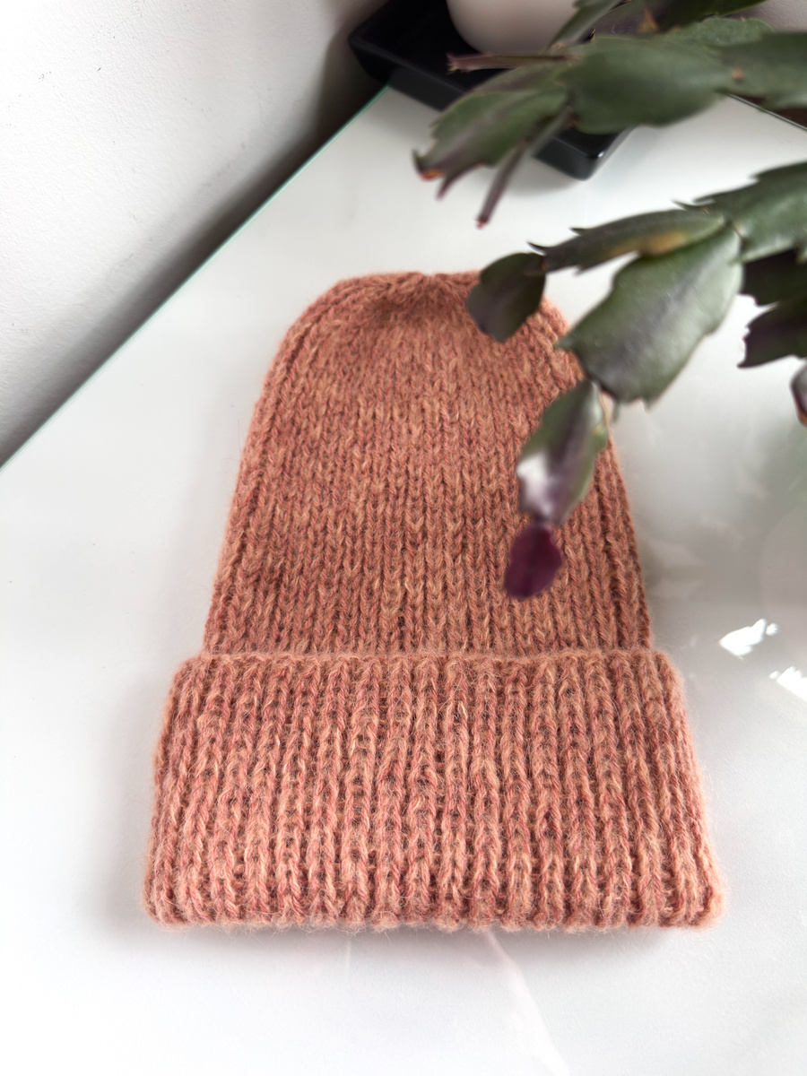 Ręcznie robiona czapka damska MORGANA Alpaka z Jedwabiem 9026/37 Blush