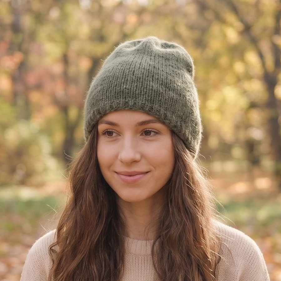 CHMURKA Handgemachte Damen-Beanie-Mütze aus Alpaka 48 Antyczna zieleń