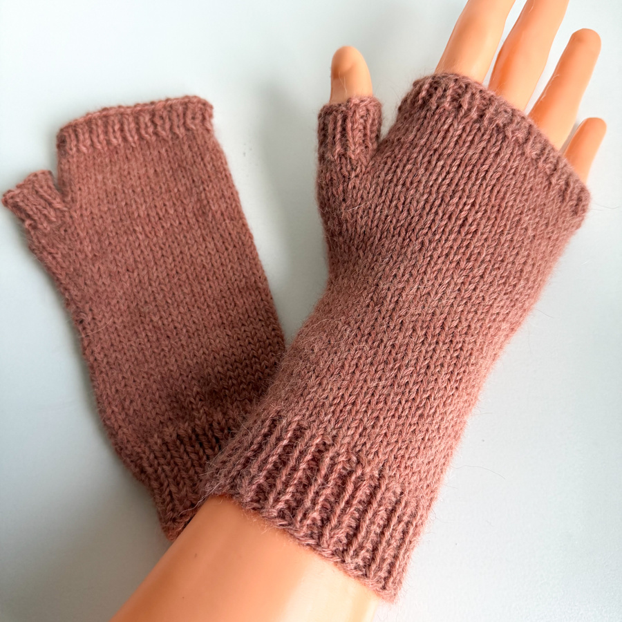 Wełniane Mitenki 100% Alpaka 9026 Blush