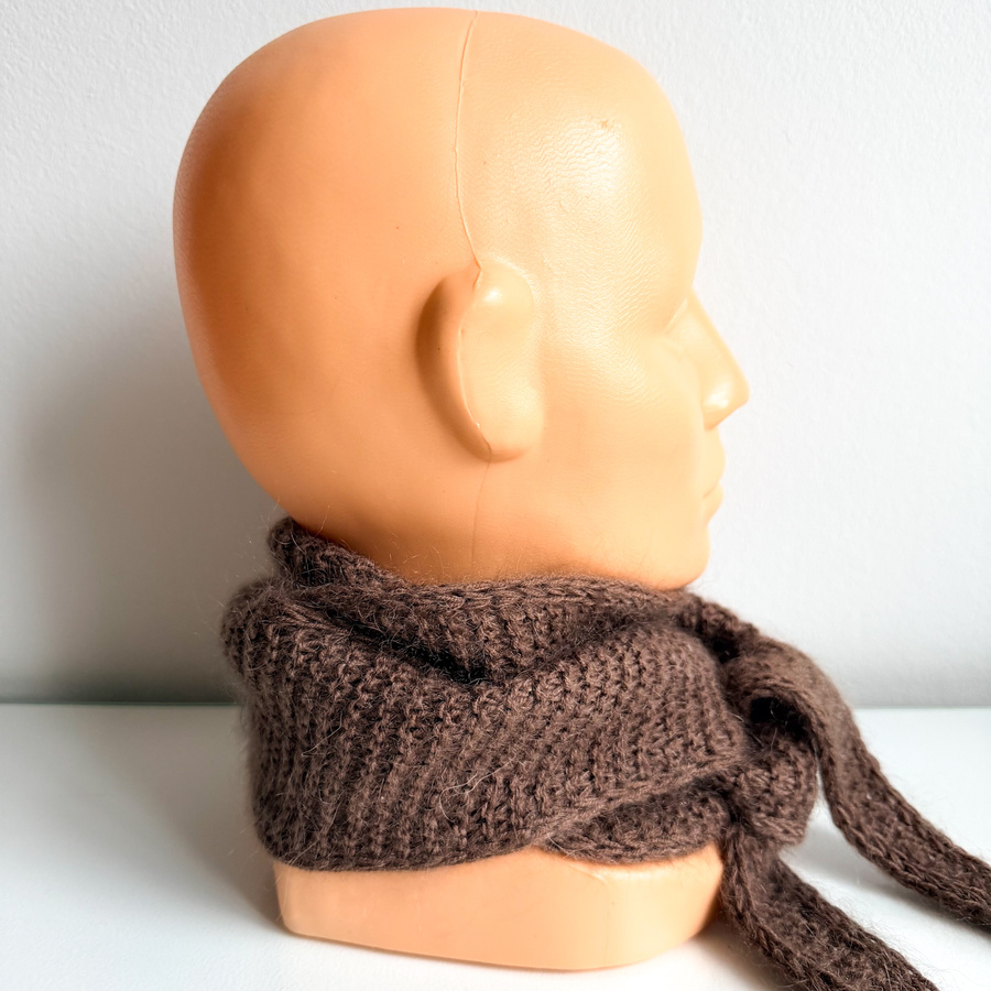 Ręcznie robiony KOMIN HELLI 100% Baby Merino - WYBIERZ KOLOR