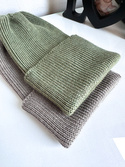 VARELLA – czapka zimowa beanie z wełny merino 100% Baby Merino 38 Oliwka