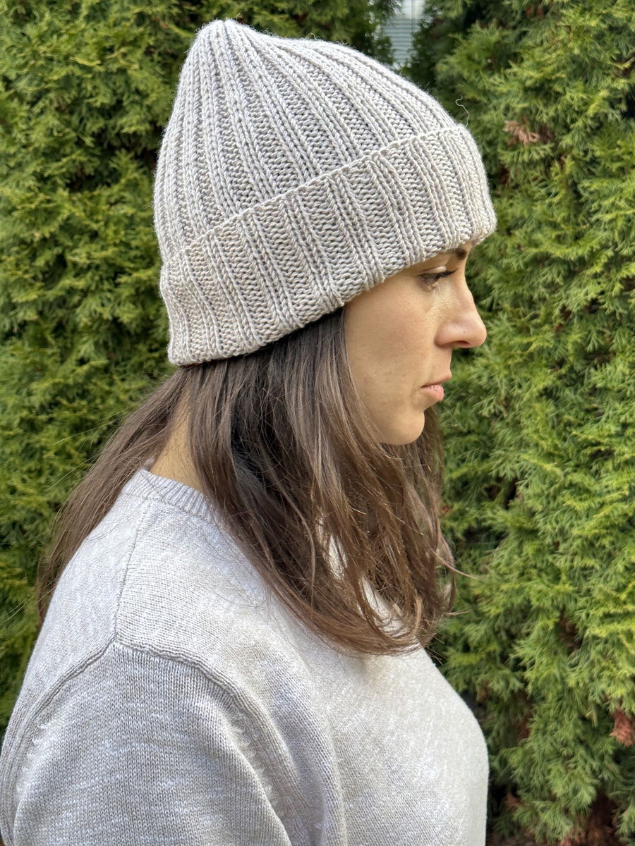 Wywijana czapka merino HELLI 100% Baby Merino 23 Jasny Beż