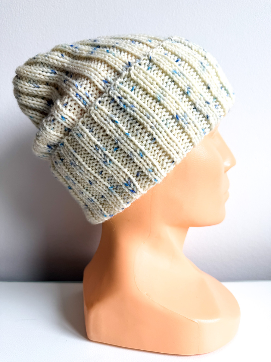 NELLI Handmade Turn-Up Beanie Merino Wool 42 Kryształki Lodu