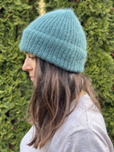 Ręcznie robiona czapka beanie AUREA 100% Baby Merino plus moher i jedwab 47/37 Morze Północne