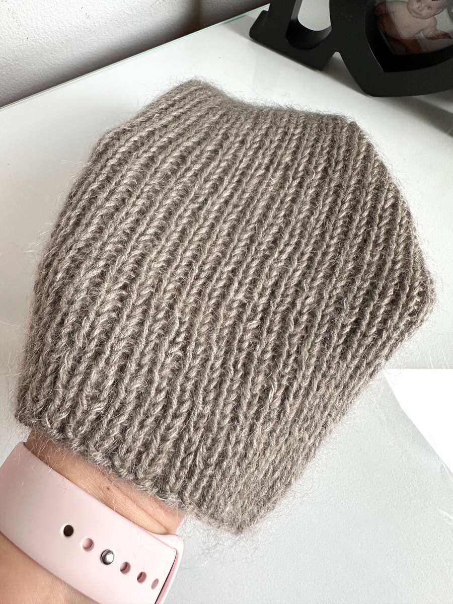 AUREA – ręcznie robiona ciepła czapka beanie z baby merino, moheru i jedwabiu damska 57/12 Szaro-Brązowy