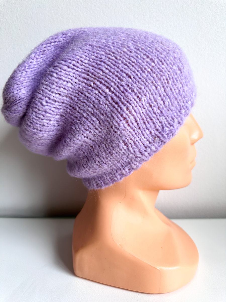 Ciepła czapka ręcznie robiona CHMURKA Alpaka 41 słodka orchidea
