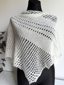 Hand-Knitted Shawl in 100% Alpaca Wool – Choose Your Colour