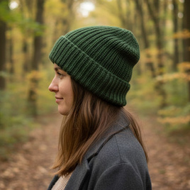 Czapka wywijana zrobiona ręcznie na drutach KIARA 100% Alpaka 9032 ciemny bluszcz