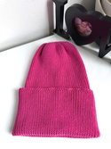 VARELLA – czapka beanie z wełny merino 100% Baby Merino 08 Fuksja jesienno-zimowa