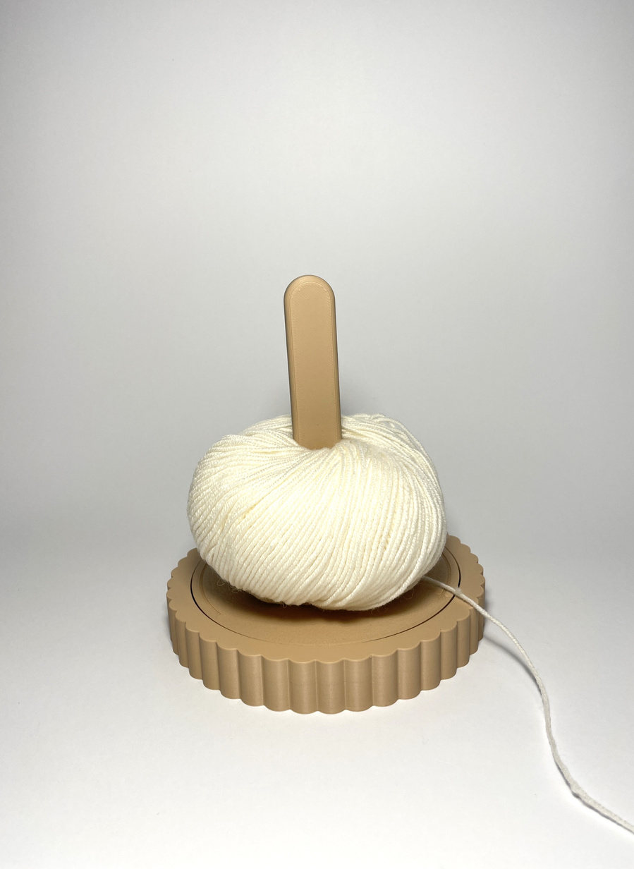 Spinner - Yarn Holder 
