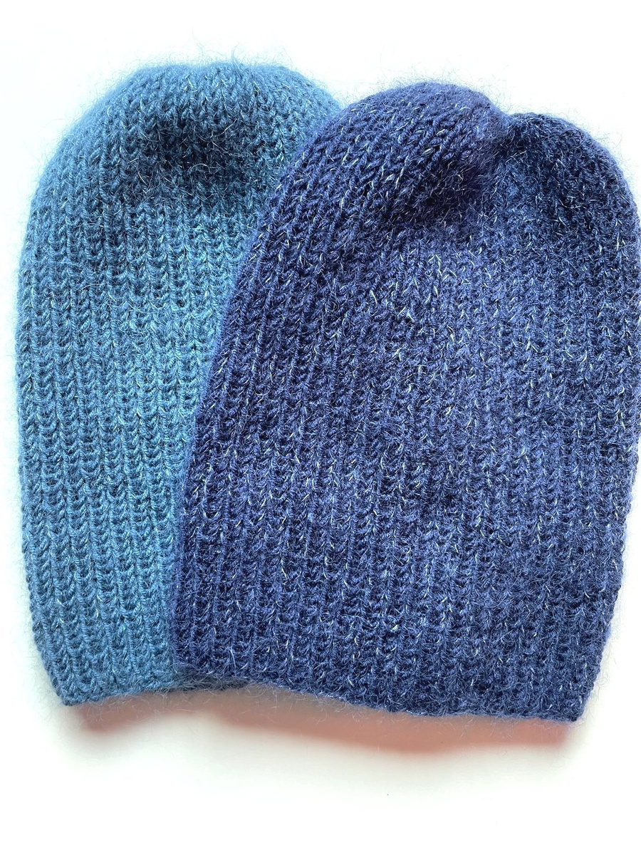 Handmade women's hat AUREA 100% baby merino plus mohair and silk 42/27 Petrol