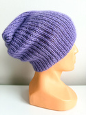 Handgemachte Damenmütze AUREA 100% Baby Merino plus Mohair und Seide 14/11 Violett