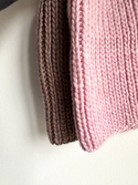 JANKA – gruba czapka beanie zimowa damska z wełny Nitkowe Love 30 Pastelowy Róż