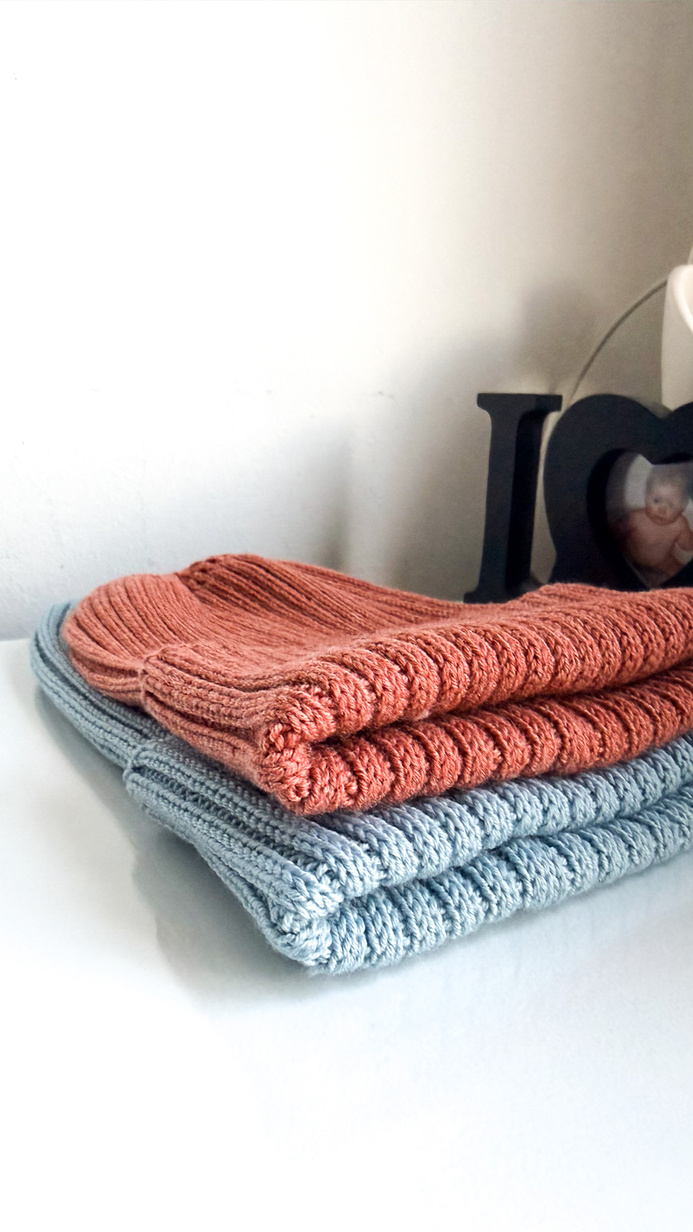 VELLA Beanie-Mütze aus Merinowolle 100% Baby Merino 48 Blush