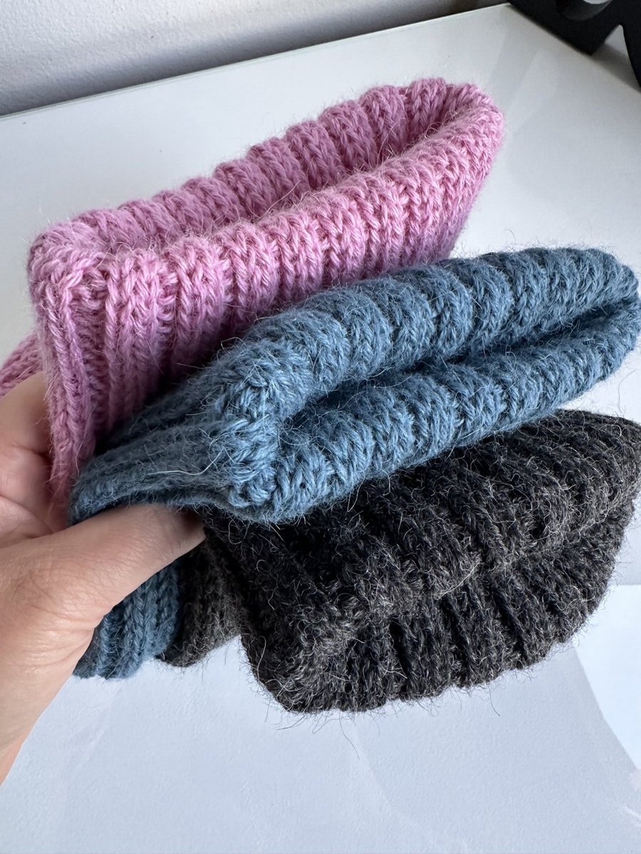 LAURIN Handmade Turn-Up Beanie 100% Alpaca 6309 średni niebieski petrol