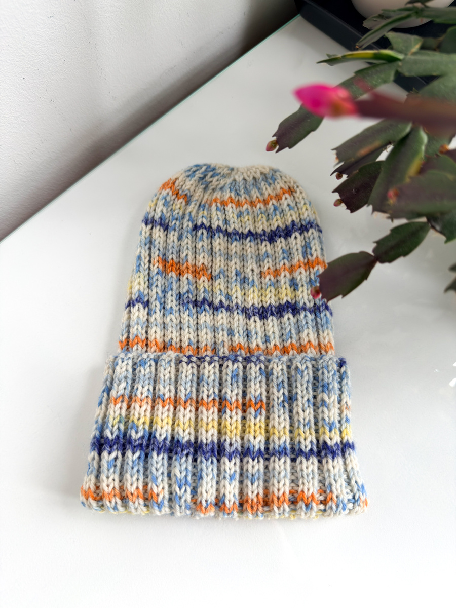 Wywijana czapka merino HELLI 100% Baby Merino 32 Turkusowy