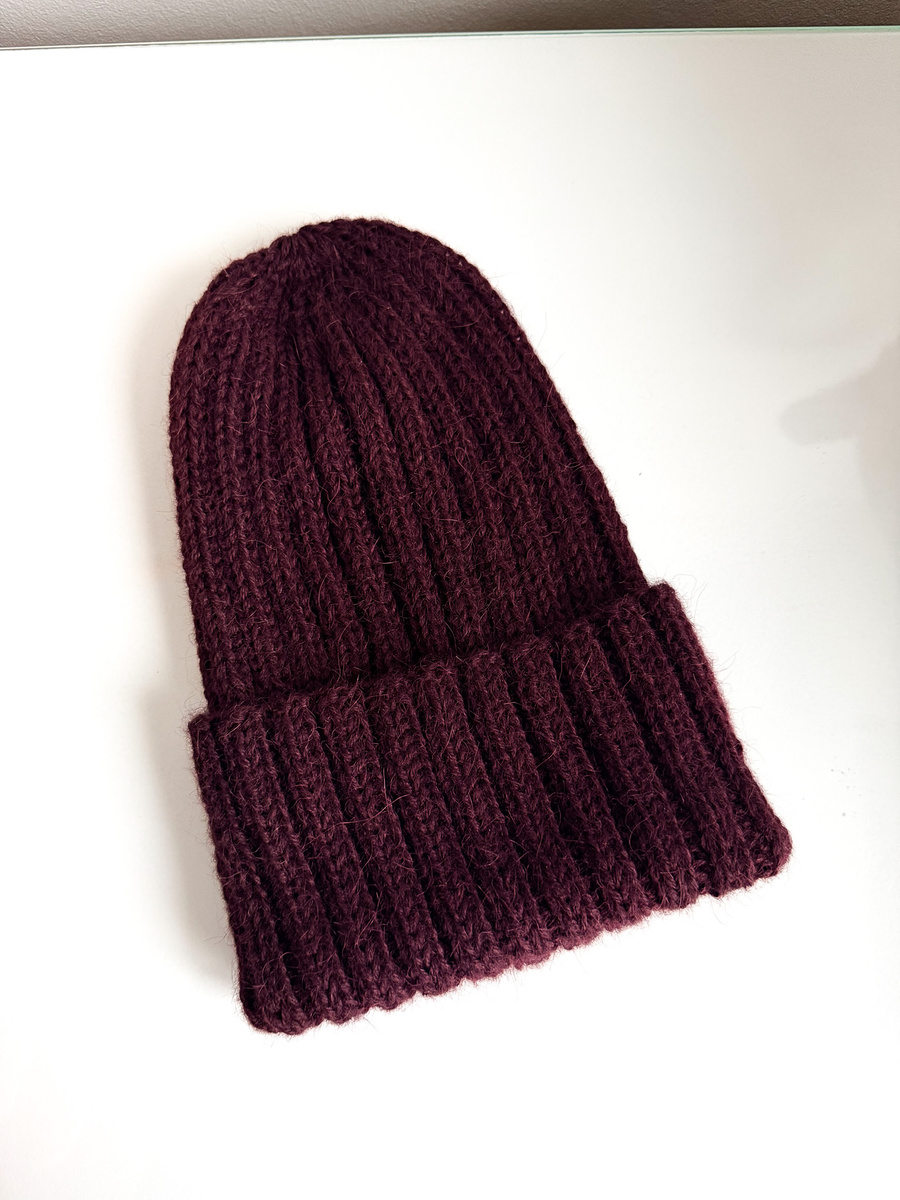LAURIN Turn-Up Beanie 100% Alpaca 9044 ciemne winogrona