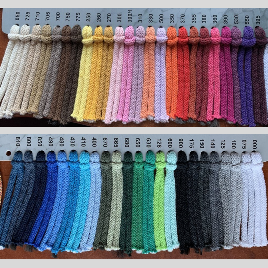 Ręcznie robiony Sweterek na świecę ze sznurka bawełnianego 680 Zielony