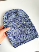 Winter Slouchy Beanie in 100% Baby Merino – Blue Shades, Hand-K