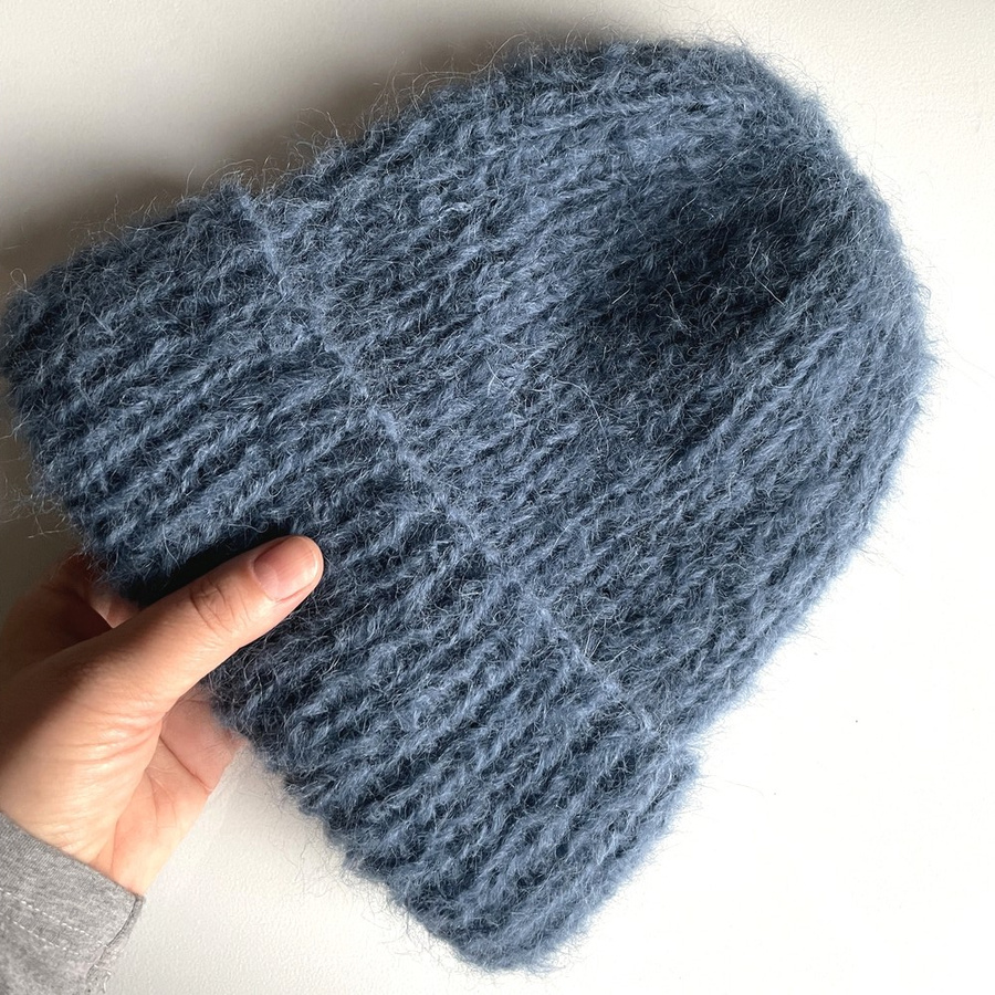 WATA CUKROWA – czapka z alpaki damska 07 jeans niebieski