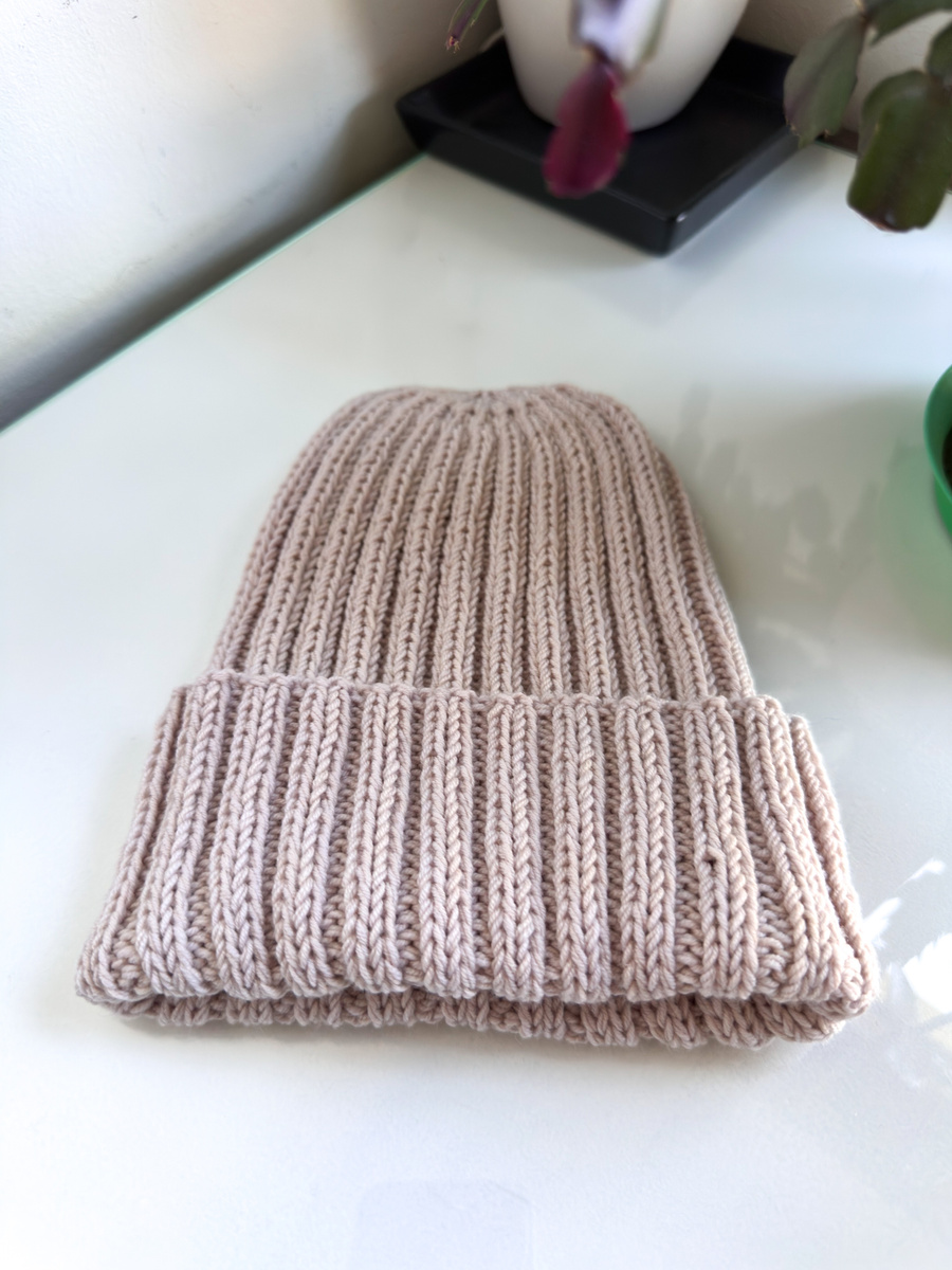 HELLI – czapka merino wywijana 100% baby merino 59 pszeniczny beżowy
