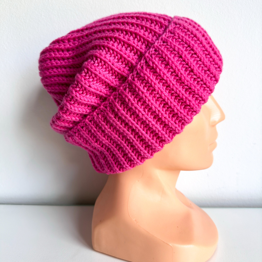 BRIOSZKA – czapka damska beanie z wełny merino 100% 22 Magenta różowa zimowa