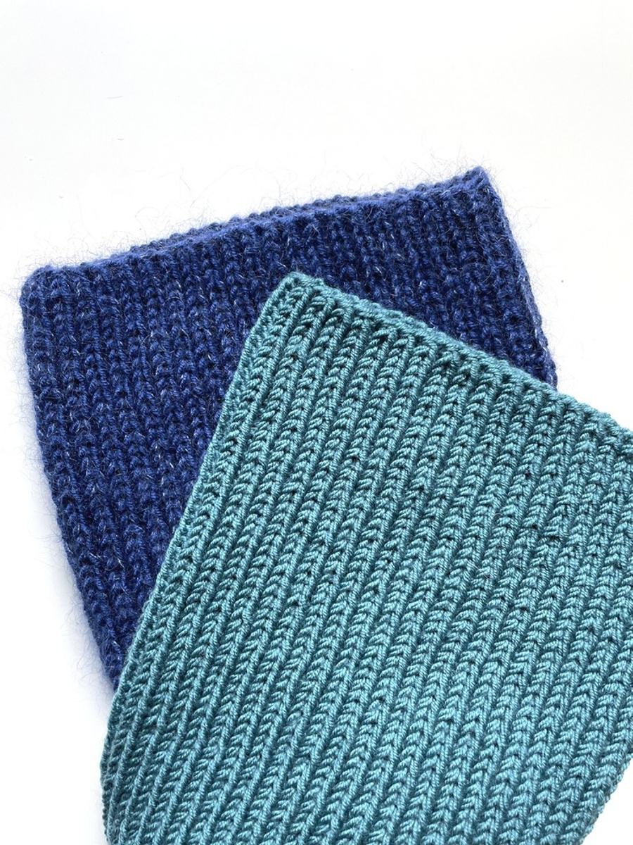 Czapka wełniana NANA 100% Baby Merino 47 Morze Północne