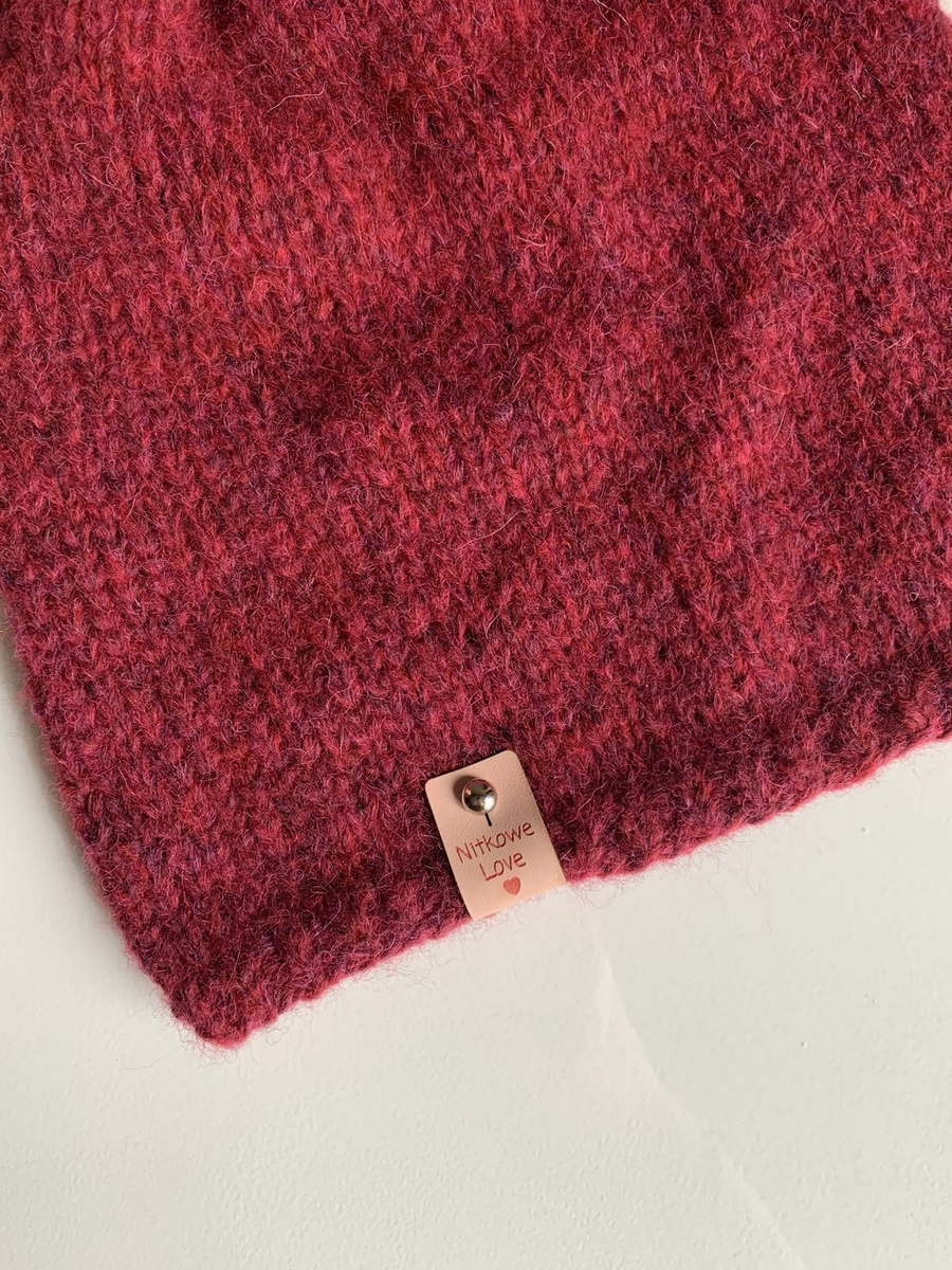CHMURKA Beanie-Mütze aus Alpaka 07 Rubinrot