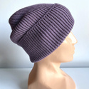VARELLA – czapka beanie z wełny merino 100% Baby Merino 40 Ametyst, jesienno-zimowa