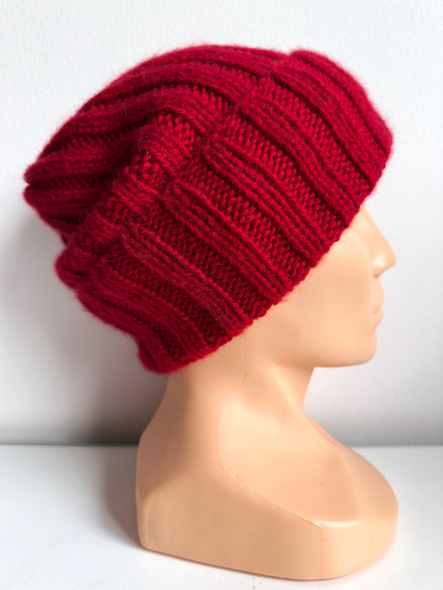 Wywijana czapka kaszmirowa 100% kaszmir 714 Scarlatta