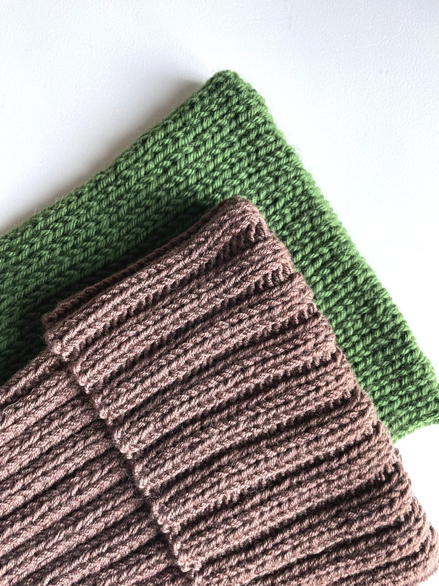 Wywijana czapka merino HELLI 100% Baby Merino 52 Czekolada