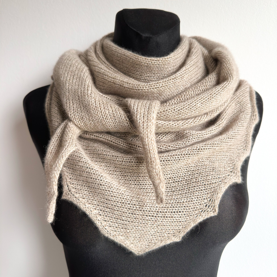 Chusta gładka, symetryczna, 100% Kaszmir 670 Pois