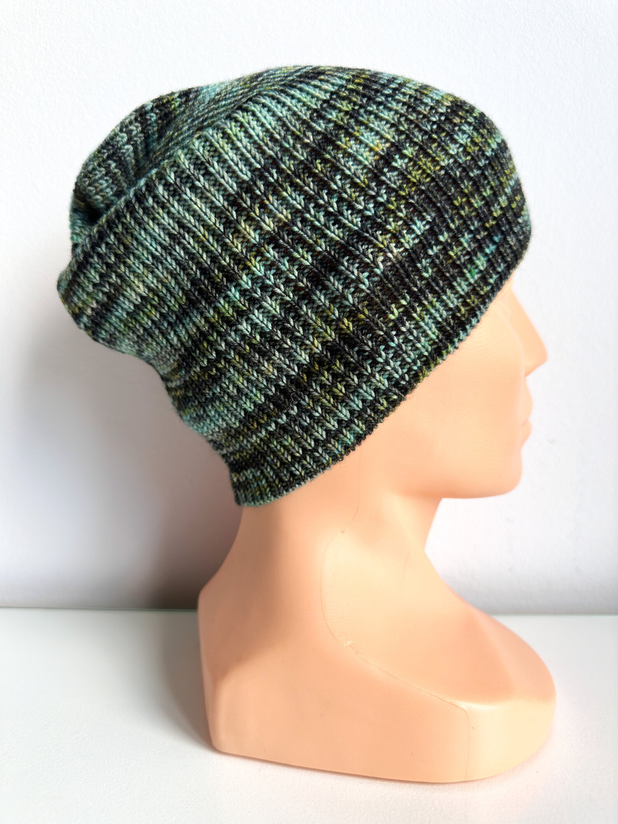 VARELLA 2.0 Merino Wool Beanie Forest Night Lightweight Transitional