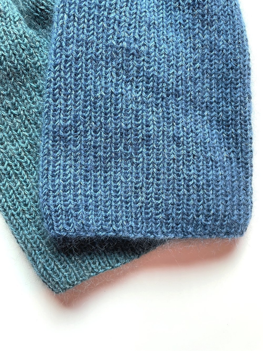 AUREA – ręcznie robiona cienka czapka beanie merino + moher i jedwab damska 42/27 Petrol