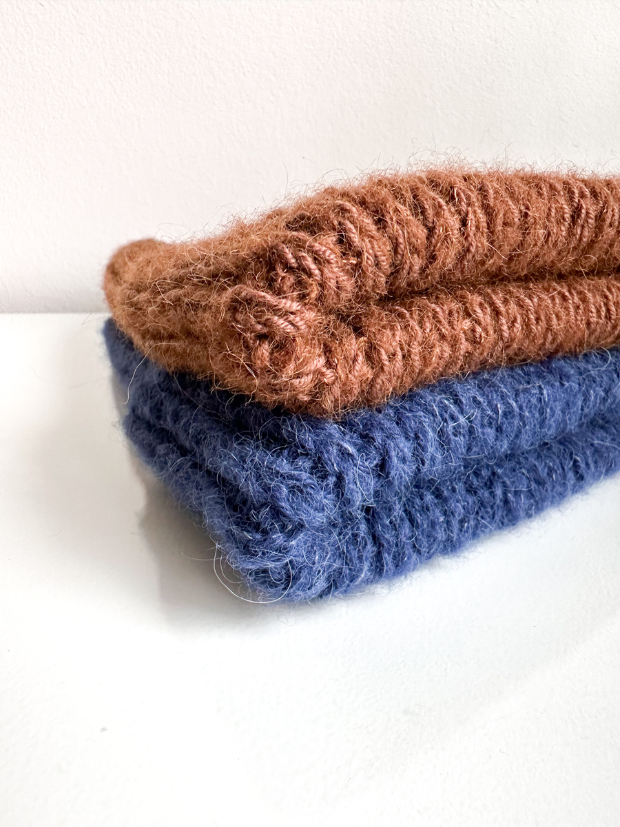 MORGANA – czapka damska handmade alpaka + jedwab + merino 52/38 Czekolada