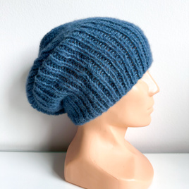 Klasyczna czapka damska MORGANA, Alpaka z Jedwabiem 6309/25 stalowy niebieski